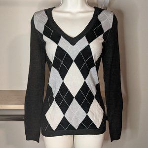New York & Company Black, White, and Gray V-Neck Argyle Sweater